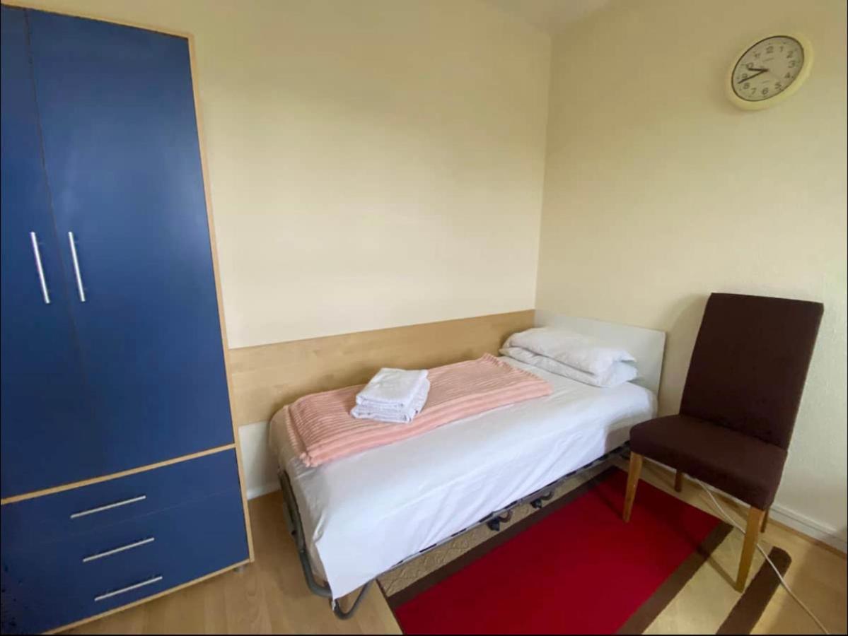 Single Room - Kings Cross, Female Only,, Guest Rooms Londen Buitenkant foto